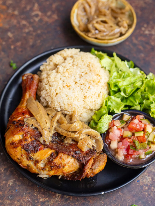 Poulet grillé avec attiéké — Snack Unity chez Mariam